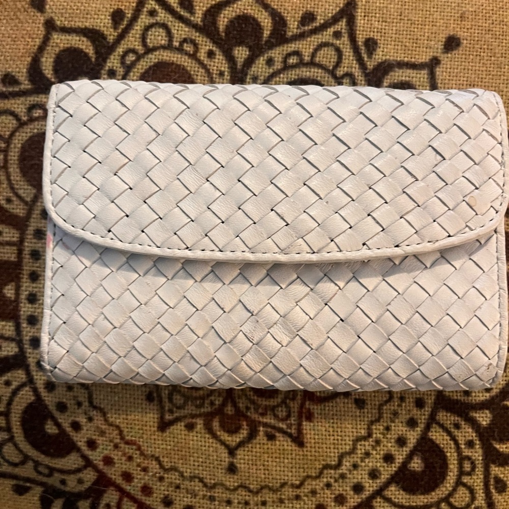 Sondra Roberts wallet like new!